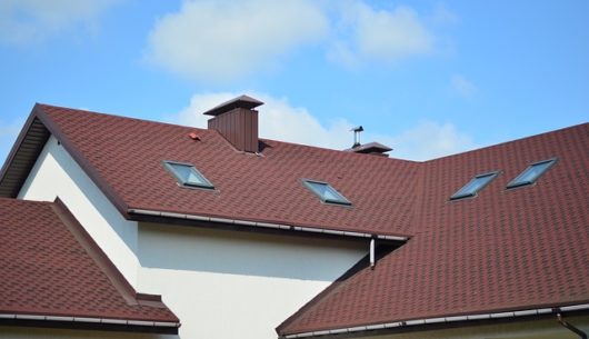 jak zbudować dom energooszczędny: zwróć uwagę na dach